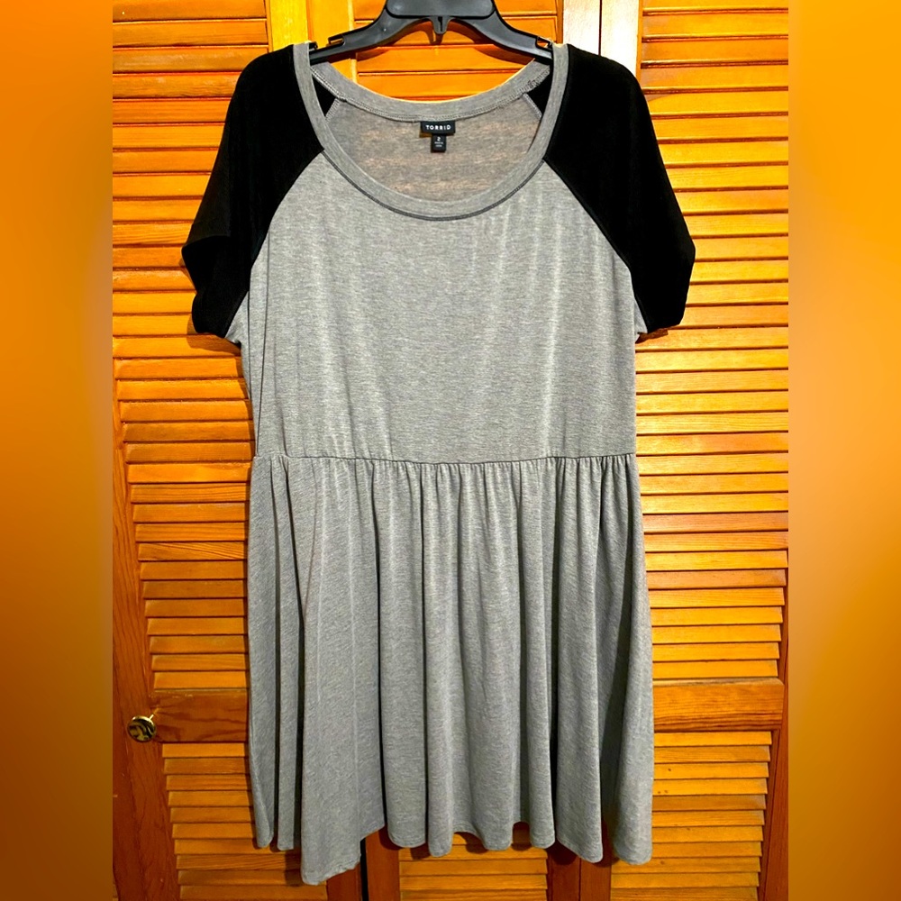 Torrid short sleeve skater dress